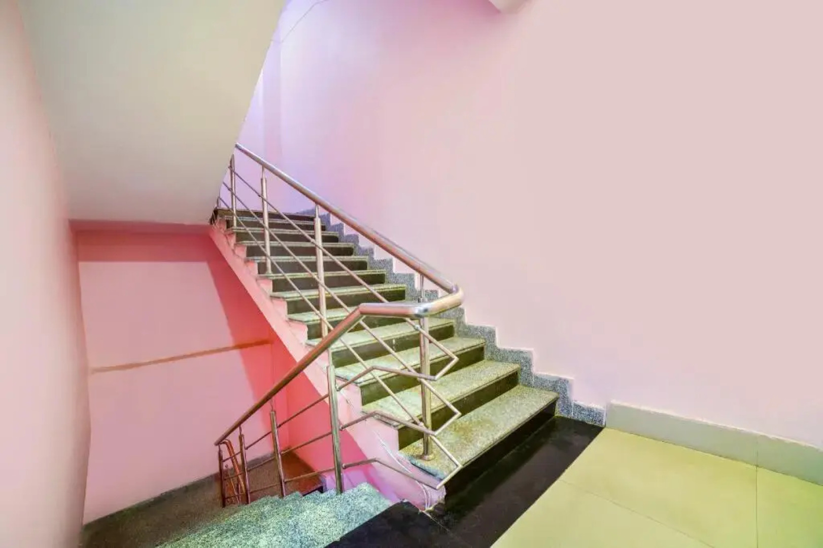 Hotel Vivek by OYO Rooms