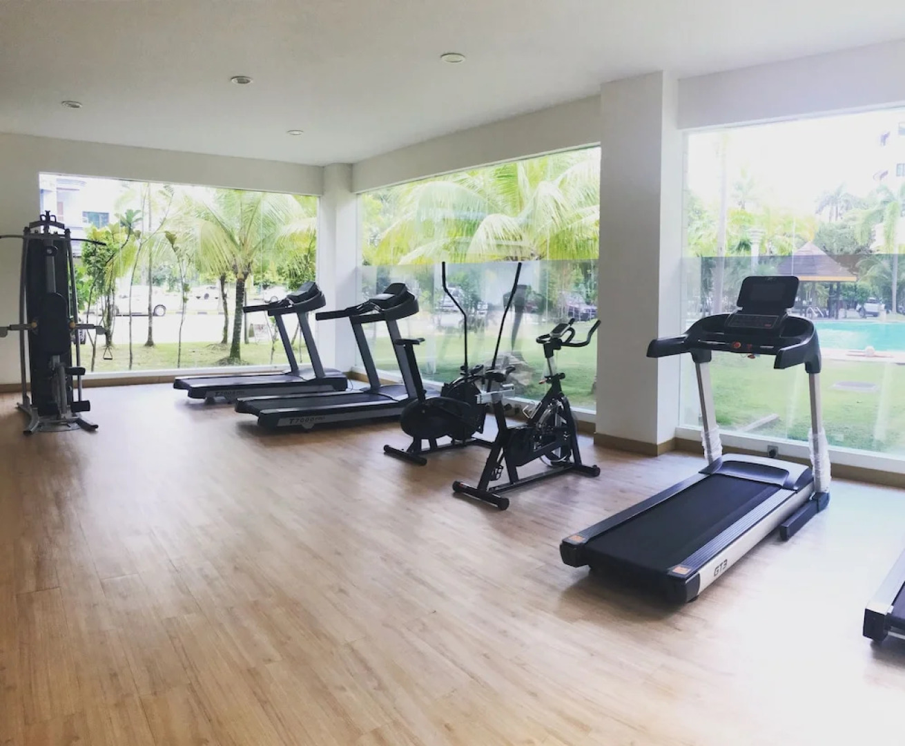 Rimbun Suites & Residences