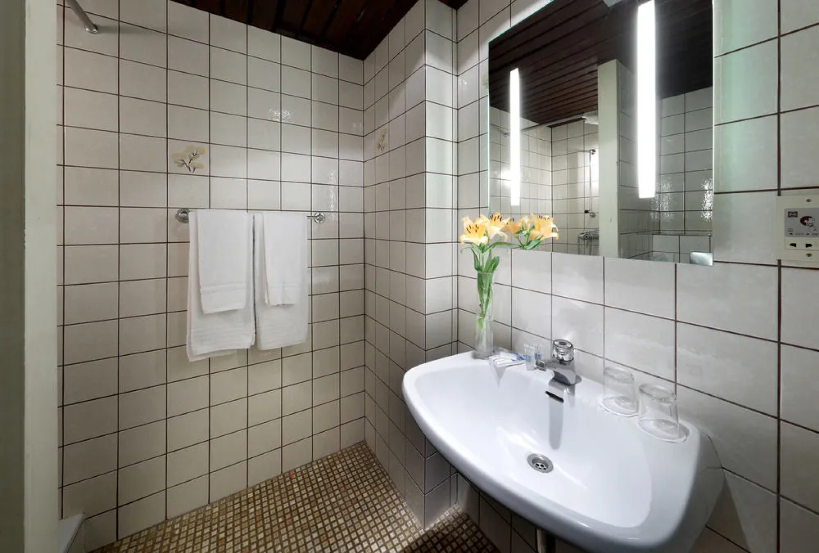 Mate Dependance Hotel