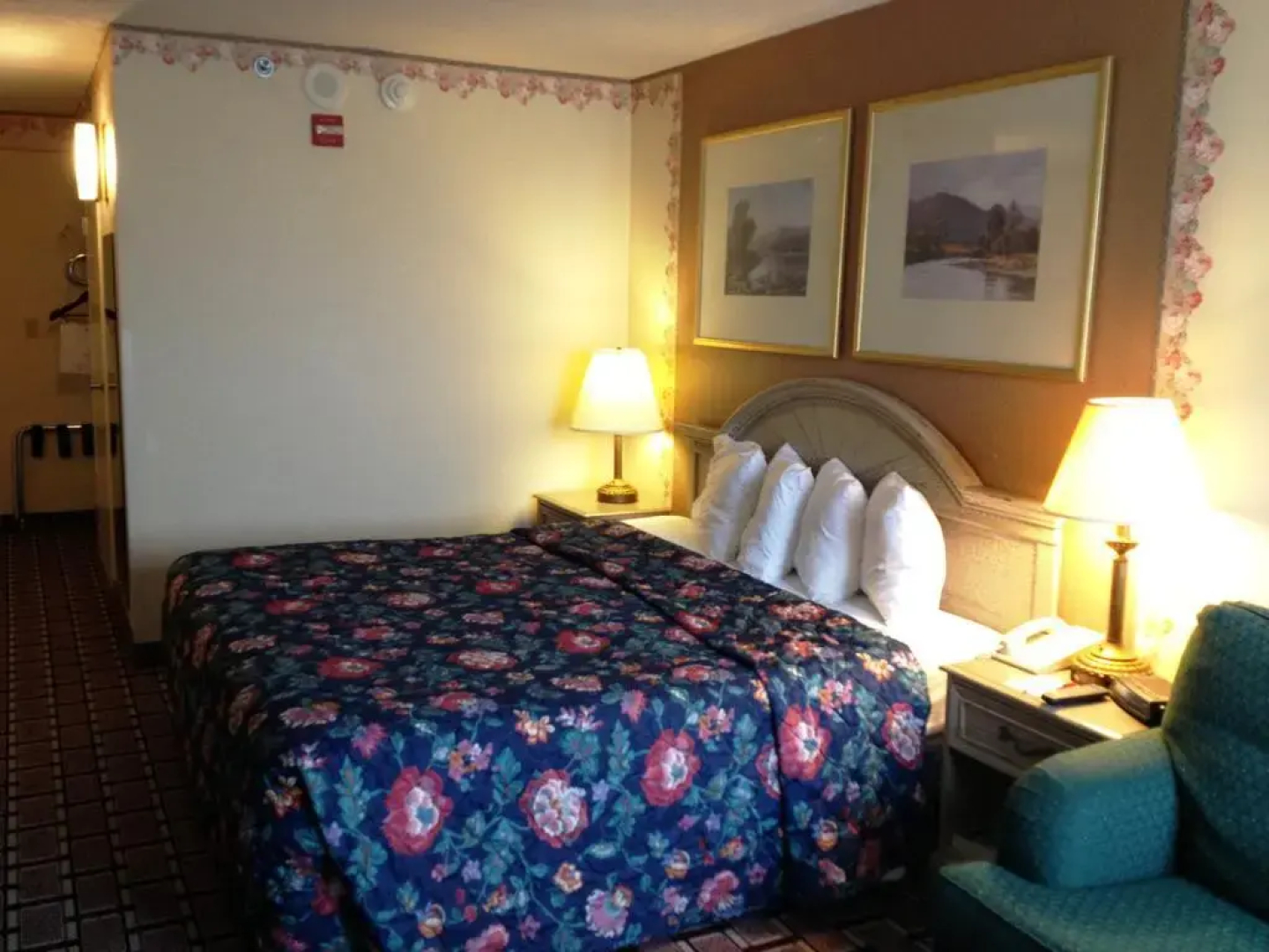 Fairbridge Hotel Cleveland East
