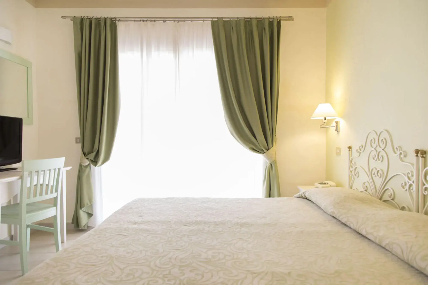 Blu Hotel Laconia Village