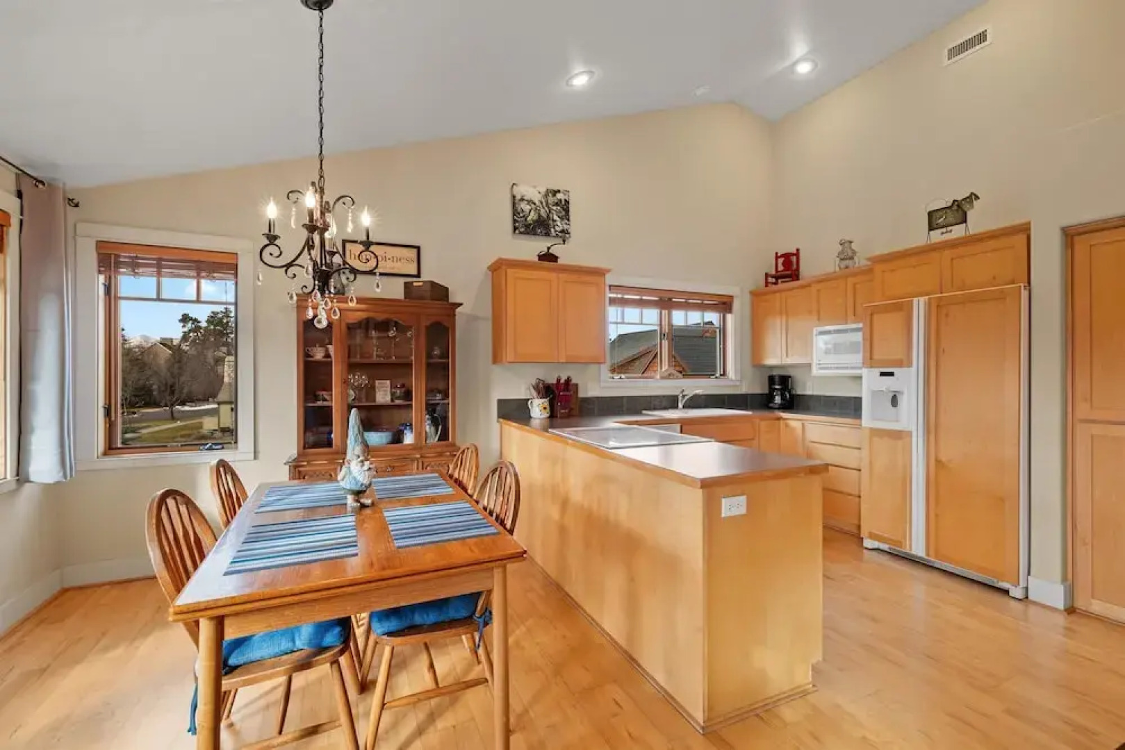 The Three Sisters Walk to Downtown Sisters