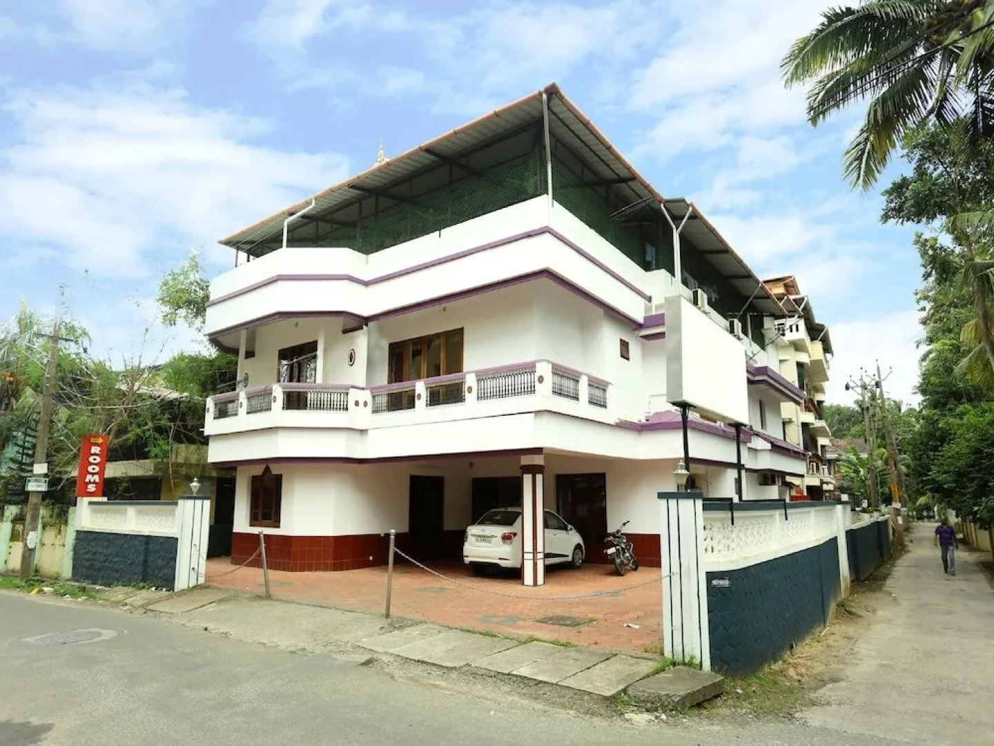 Oyo 16717 Sreekrishna Kailas Inn