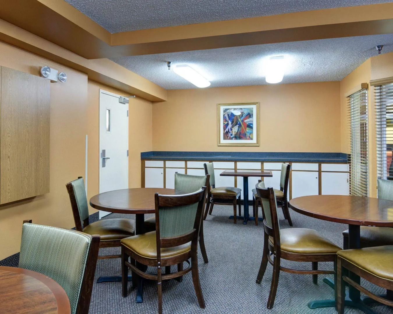 Suburban Studios Sterling - Washington Dulles