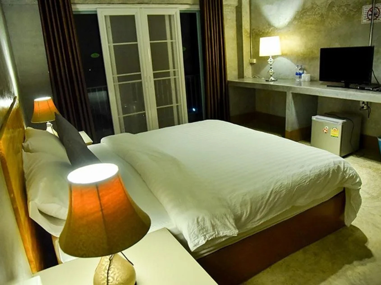 Baan See See Moutain View