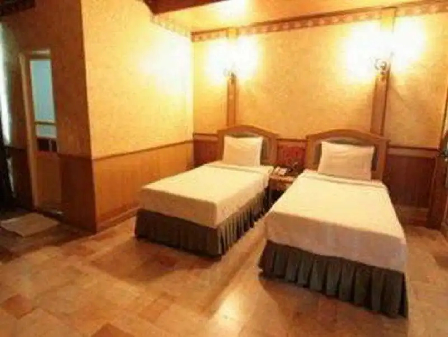 13 Coins Resort Bangna