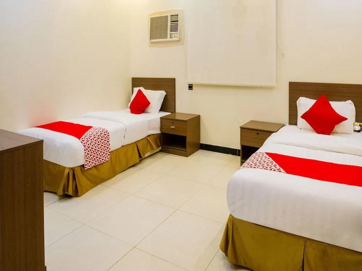 OYO 488 Nomas Plaza Of Housing Units