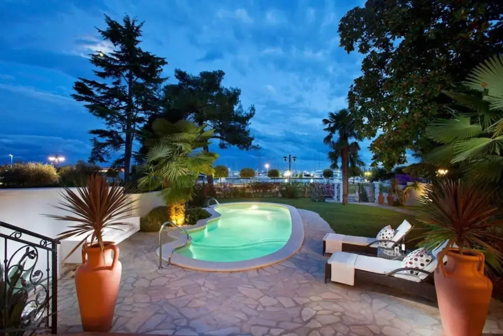 Villa Umag in Umag With 5 Bedrooms and 5 Bathrooms