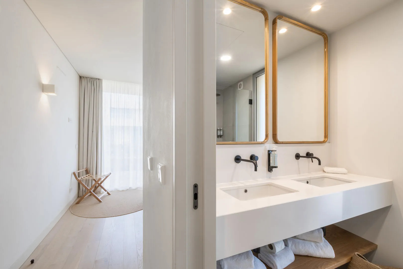 White Shell Beach Villas