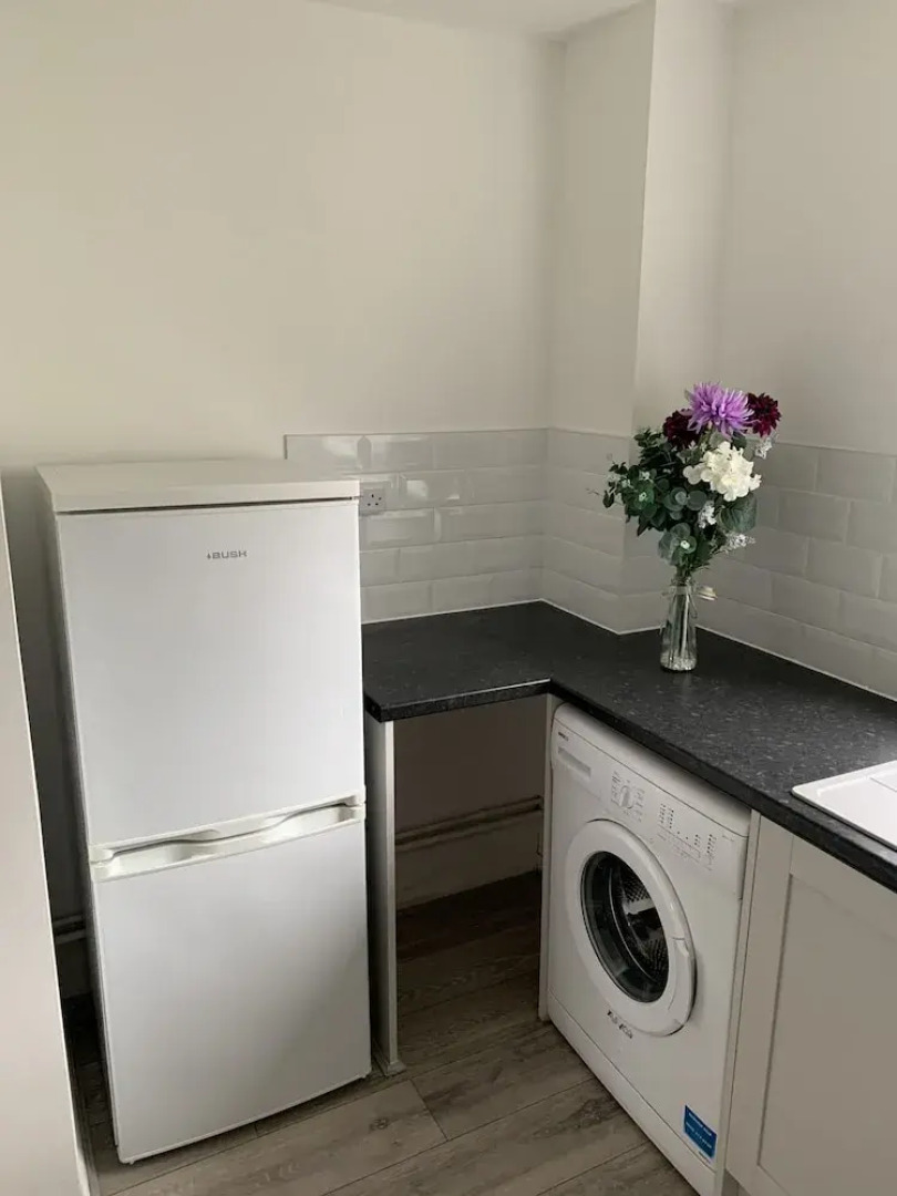 Impeccable 2-bed Apartment in Eastleigh