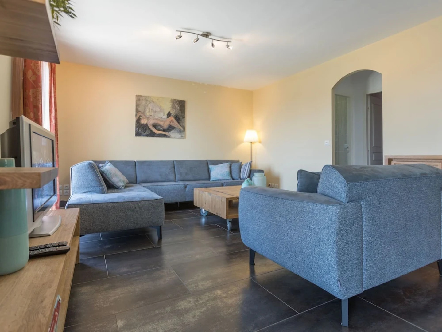 Spacious Luxury Villa With Heated Swimming Pool, Jacuzzi, Stunning Views and Plenty of Privacy