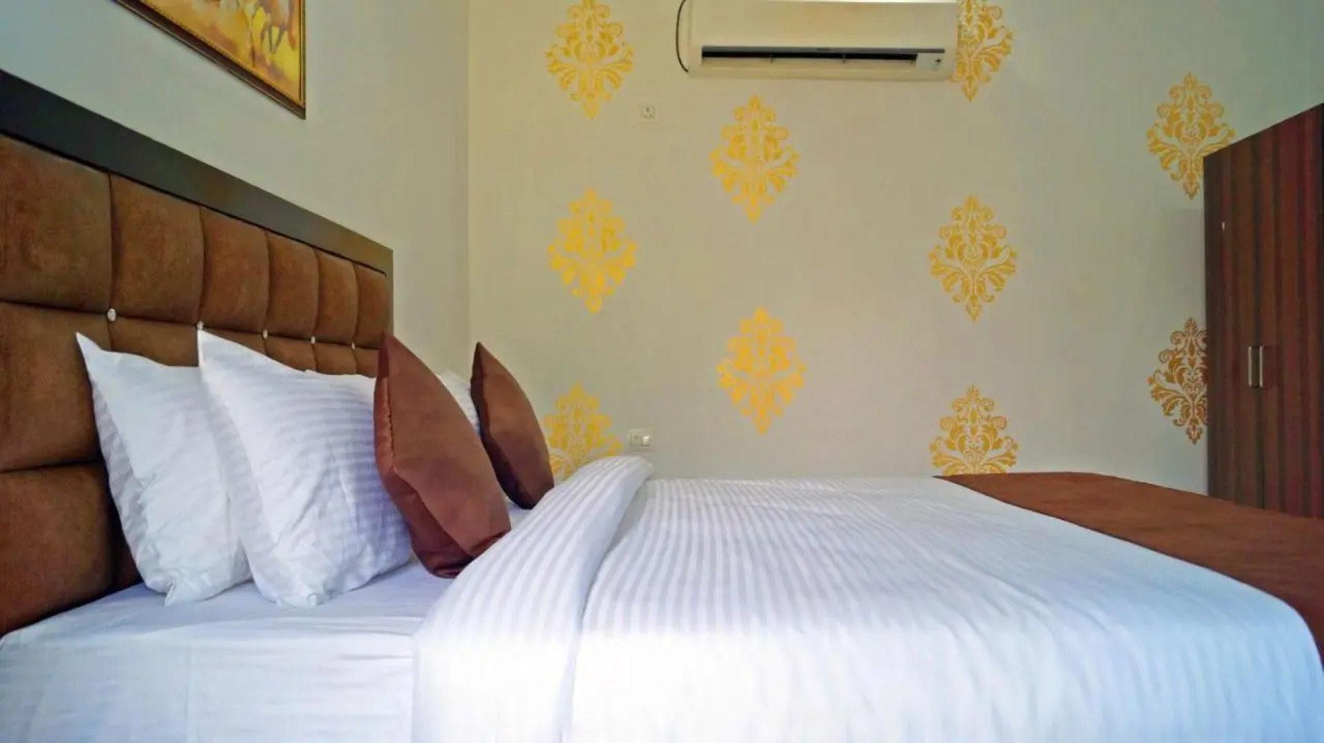 ShriGo Ganga Village Resort Spa