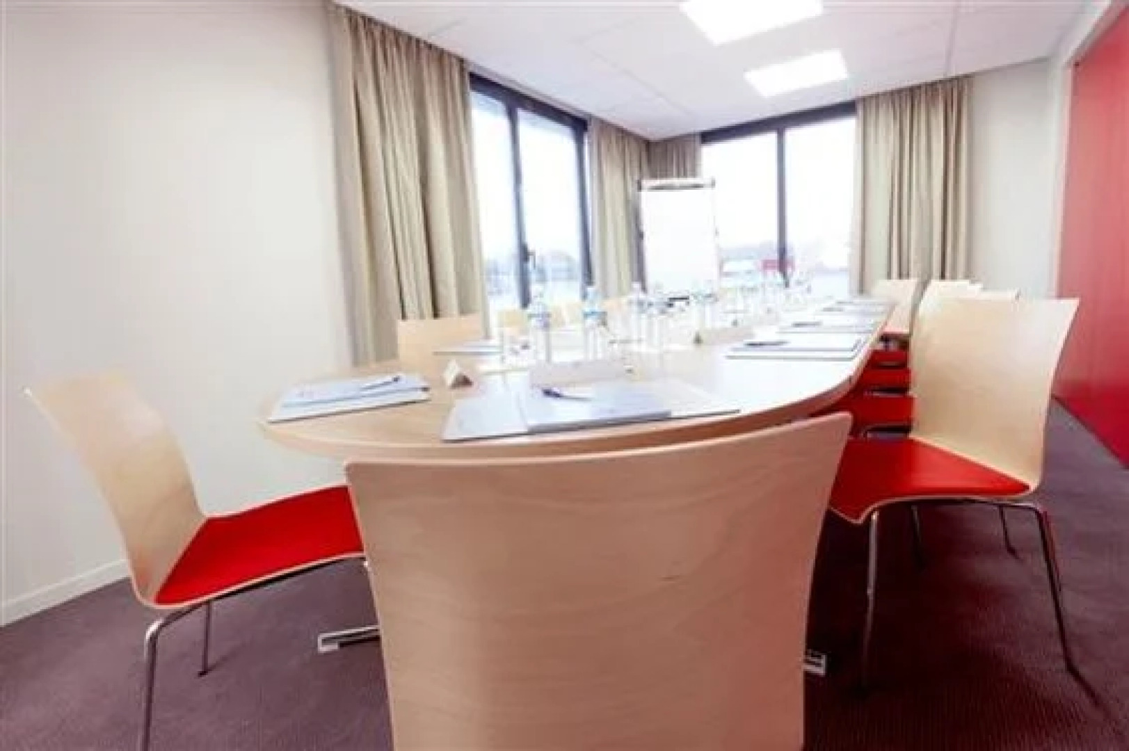 Kyriad Versailles - St-cyr-l'ecole