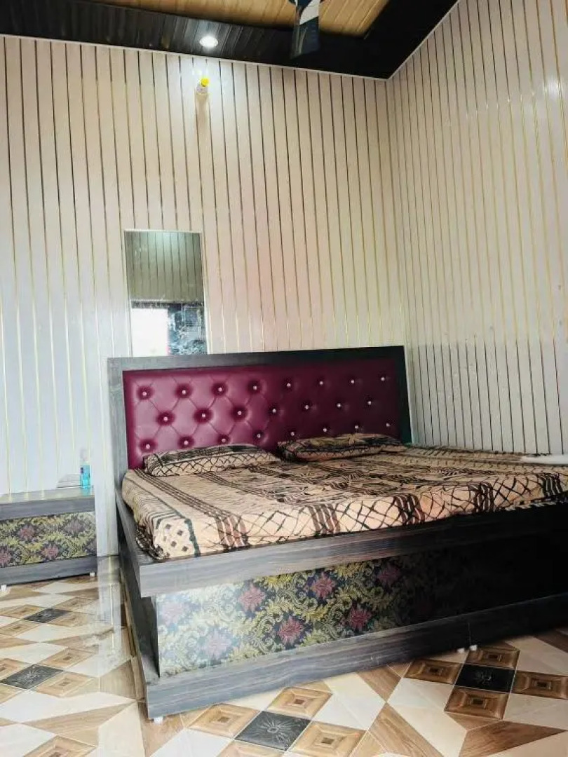 POP 89965 Om Satguru Vaishno Hotel