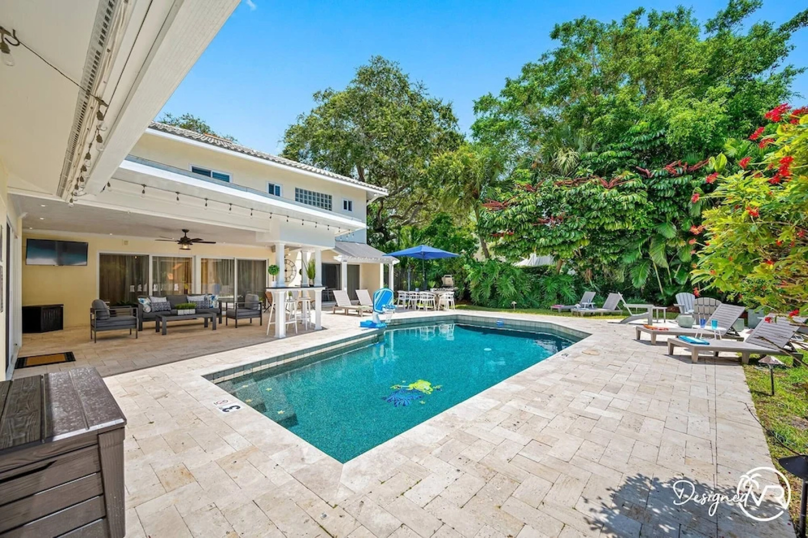 8BR Villa with Heated Pool Near Beach