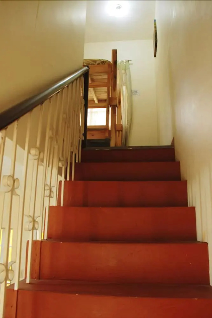 Hive Manila Guesthouse