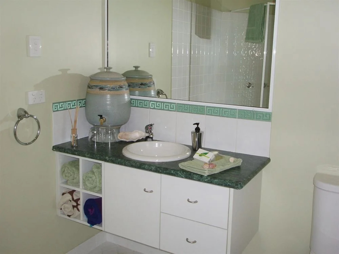 Keswick Island Guest House