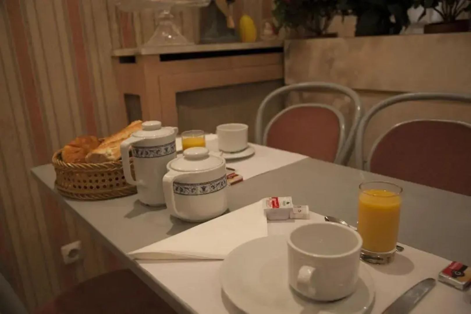 Hôtel des Pyrénées - Nation