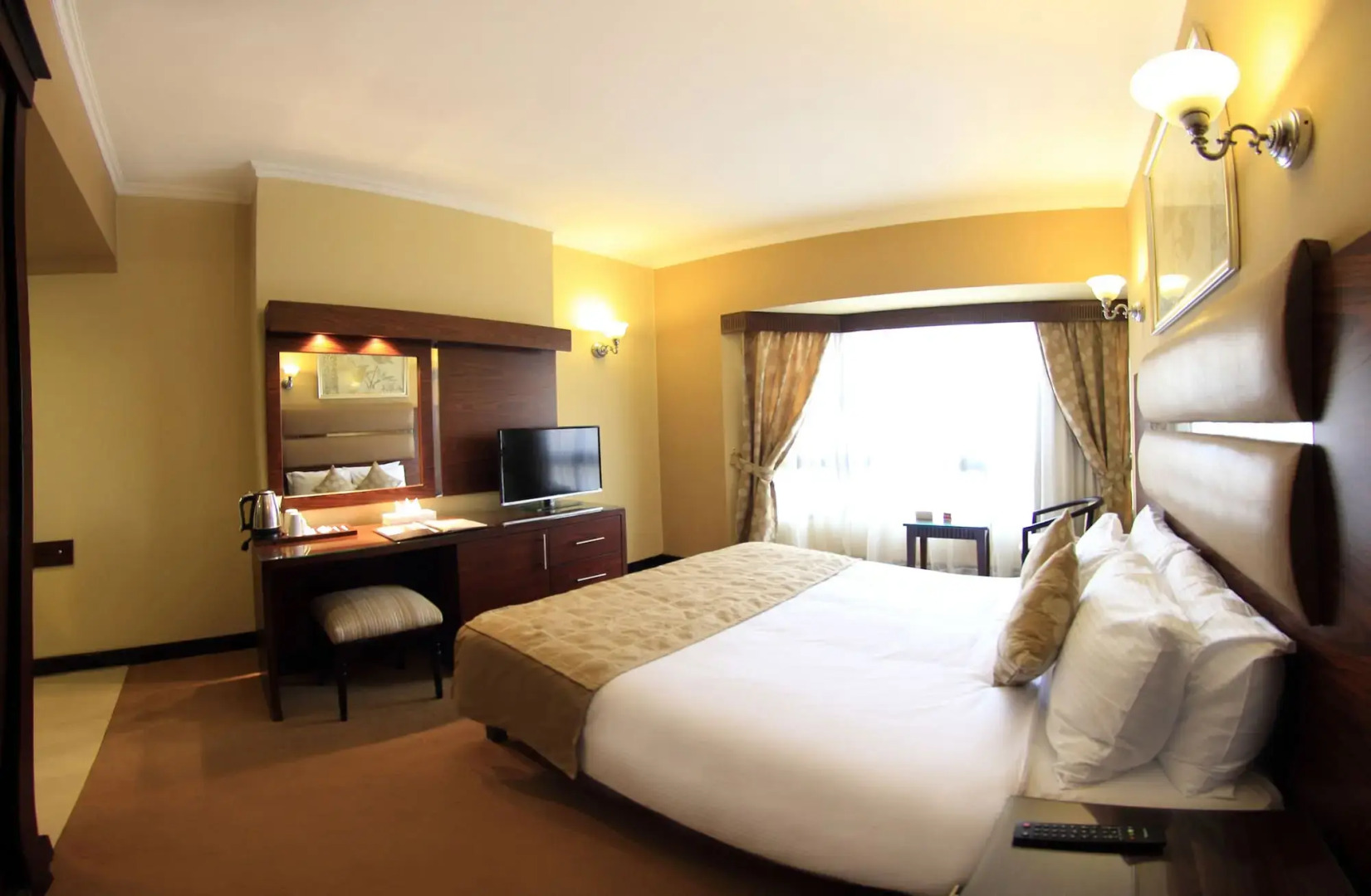 Pyramisa Suites Hotel Cairo