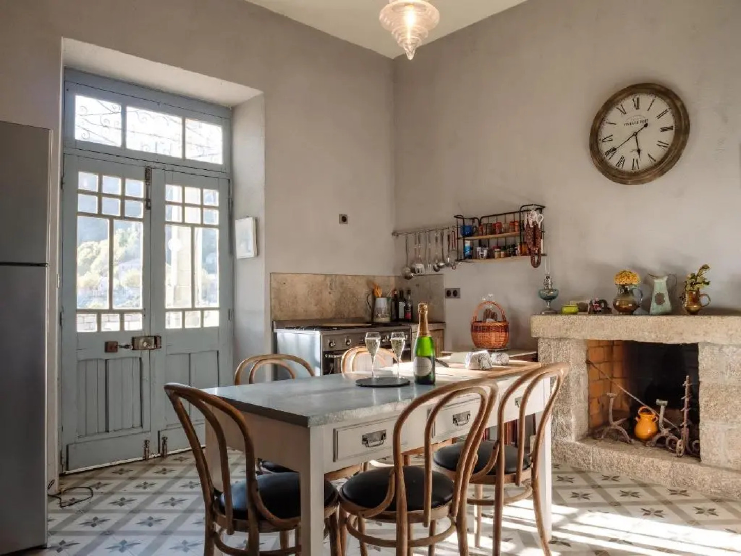 Maison de 4 chambres avec terrasse amenagee et wifi a Levie