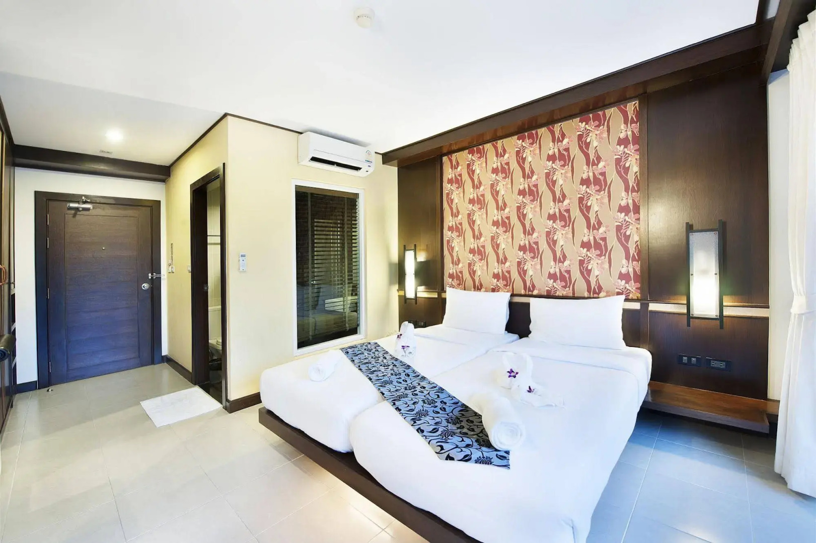 Ratana Hotel Chalong