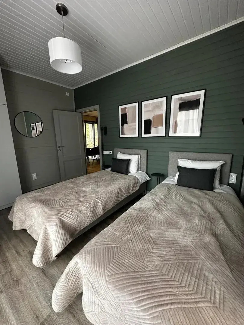 Семиозерье 32