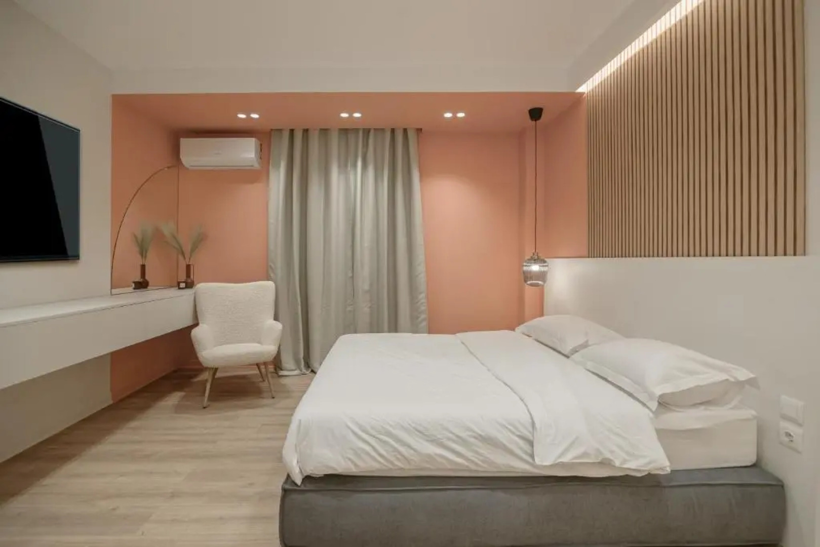 No125 - City Centre Room Apartment