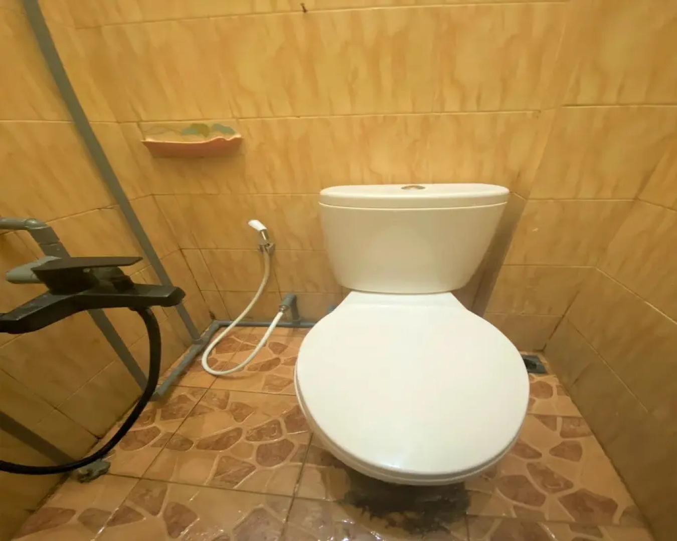 RedDoorz @ Wisma Sentosa Palopo