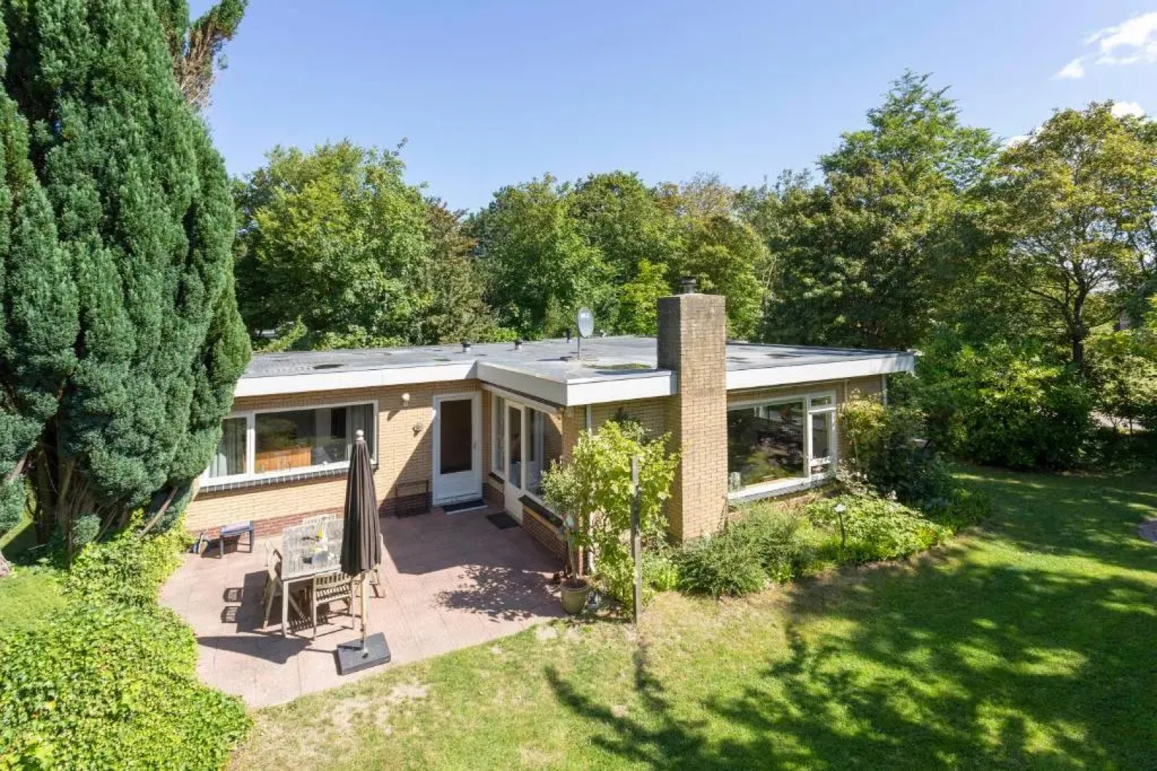 Bungalow Poldersbos 7 - Ouddorp large garden 500 meters from the beach - not for companies