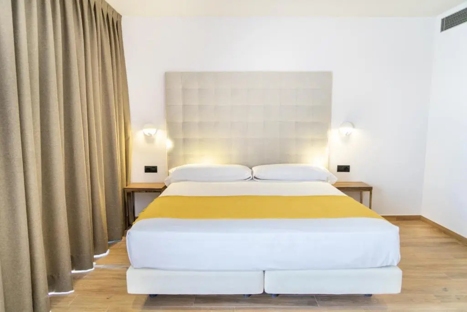 Отель Caledonian