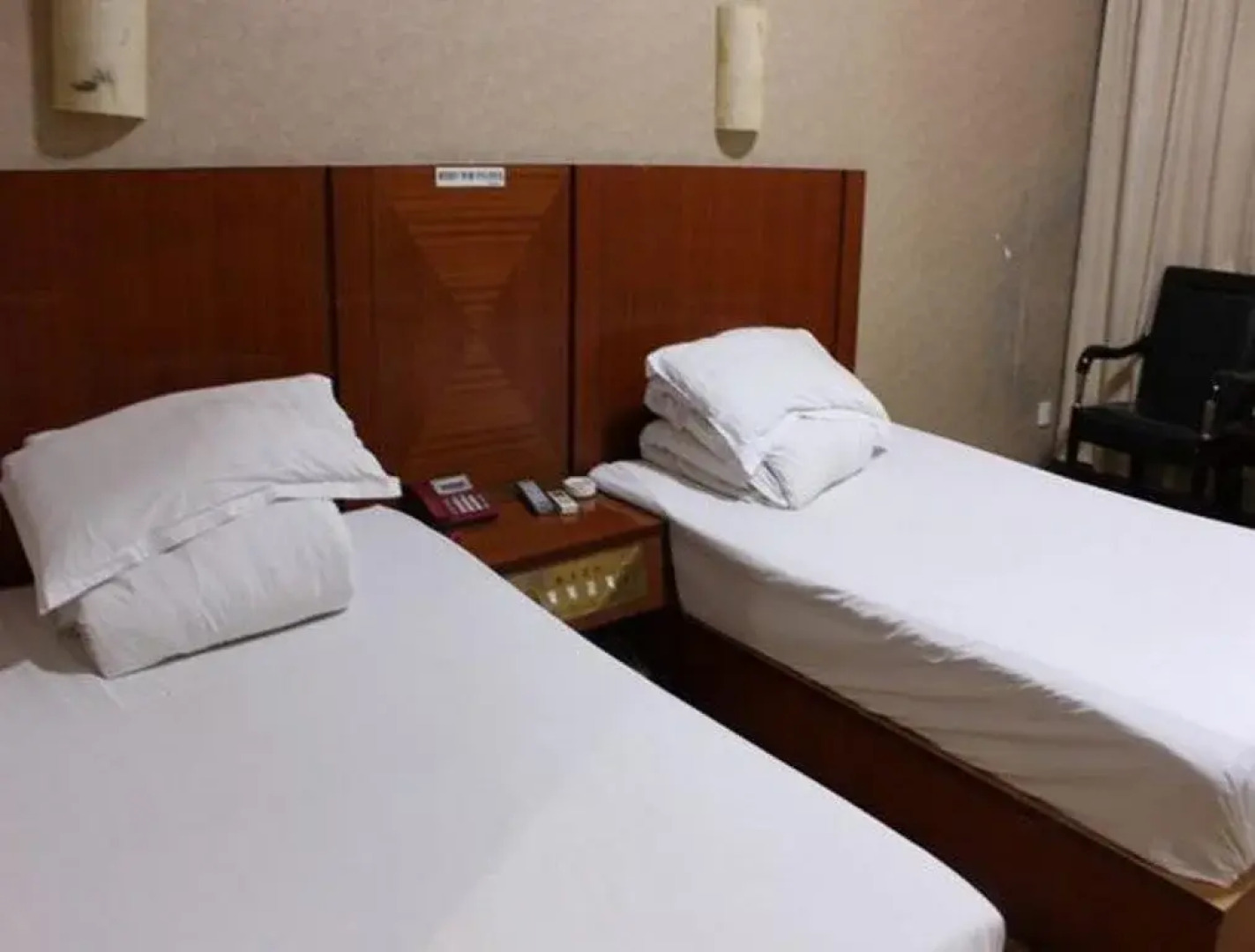 Tongxiang Phoenix Inn