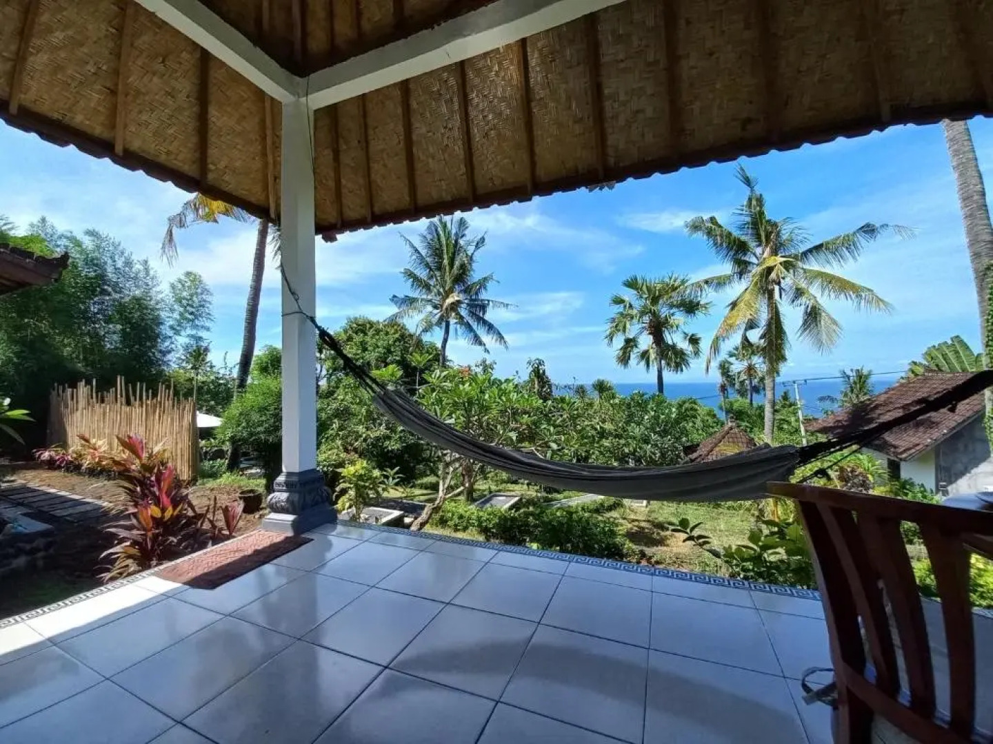 Frangipani Inn & Restaurant