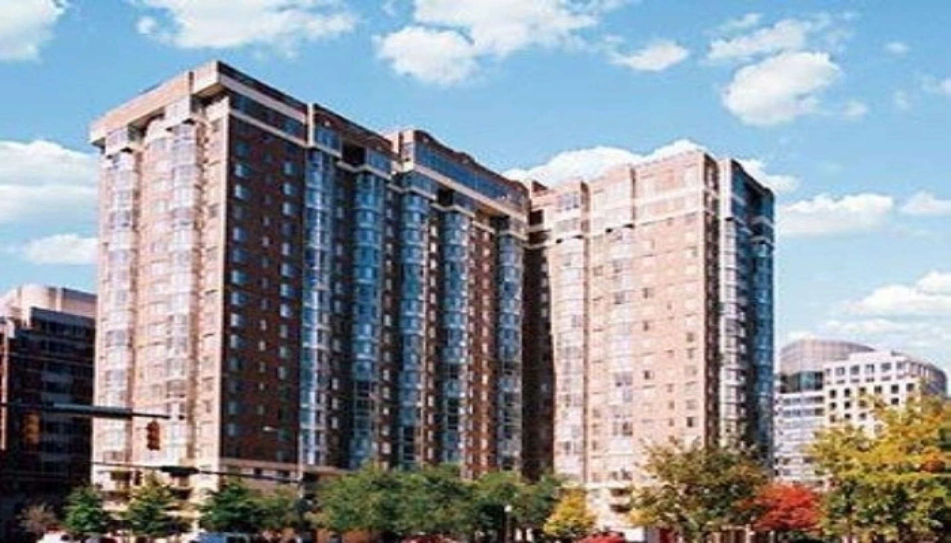 National at Ballston Metro