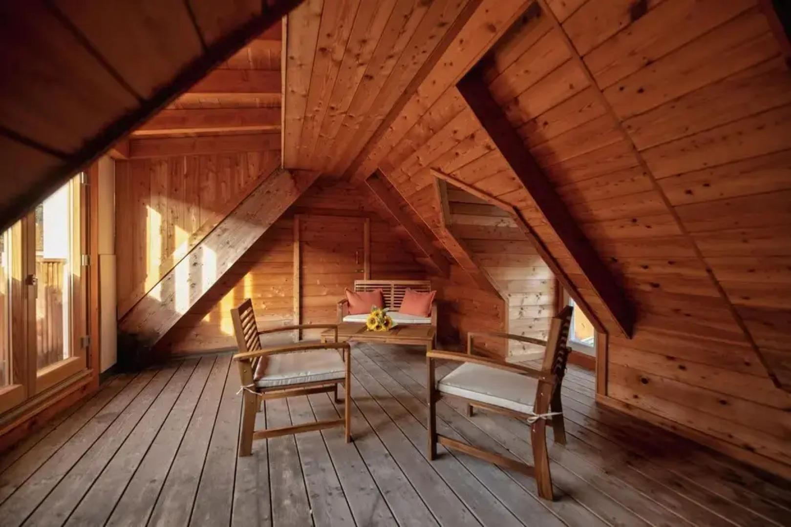 Penthouse With Private Loggia in the Historic Centre of D Rnstein