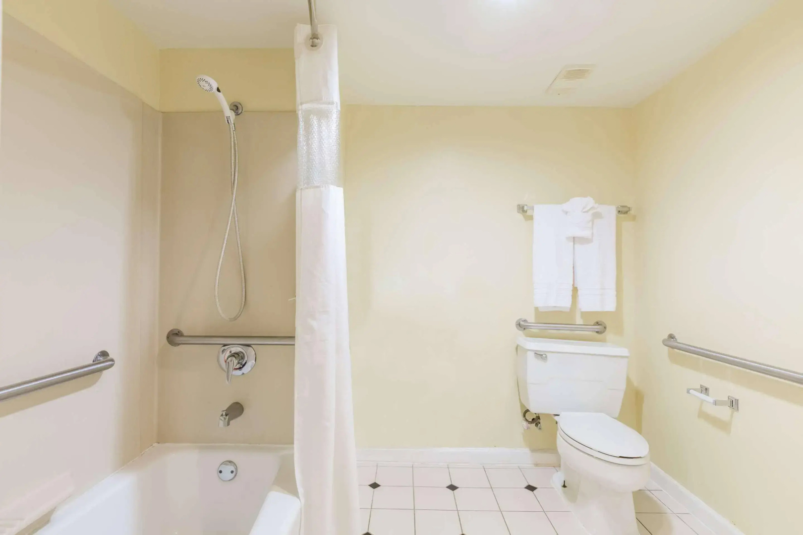 Quality Inn New Orleans I-10 East