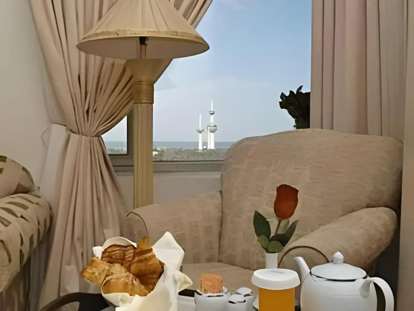 Le Royal Express Hotel