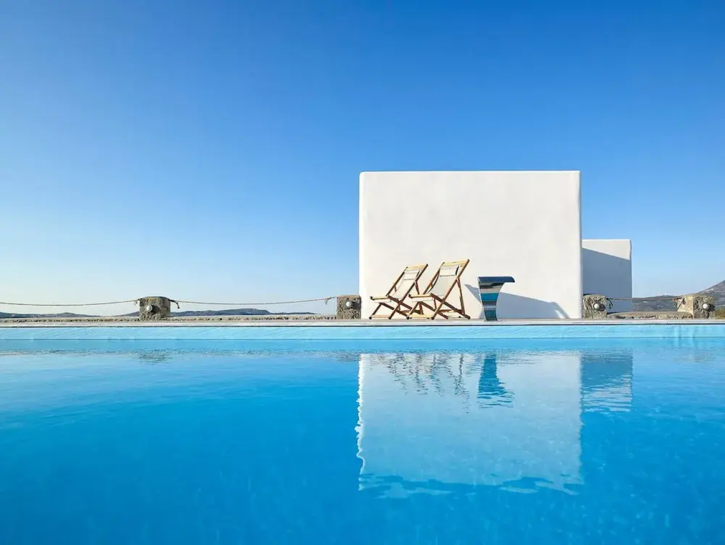 Lithos Luxury Rooms - Adults Only