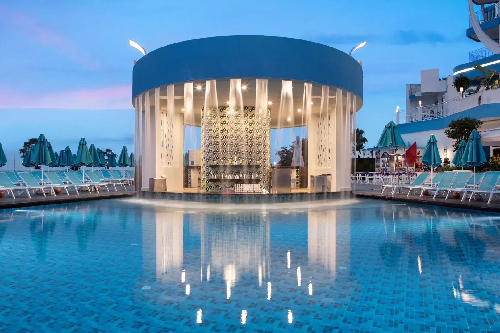 Granada Luxury Beach 