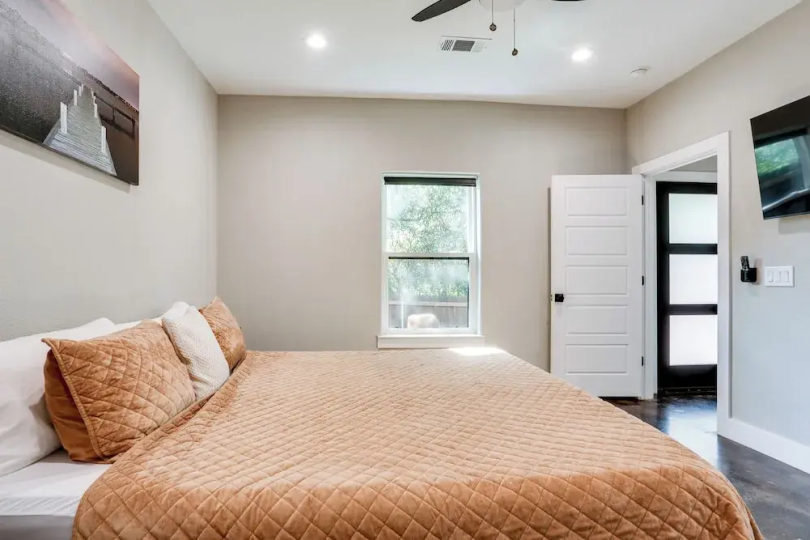 1 Mi to Boating & Beaches: Lake Texoma Getaway