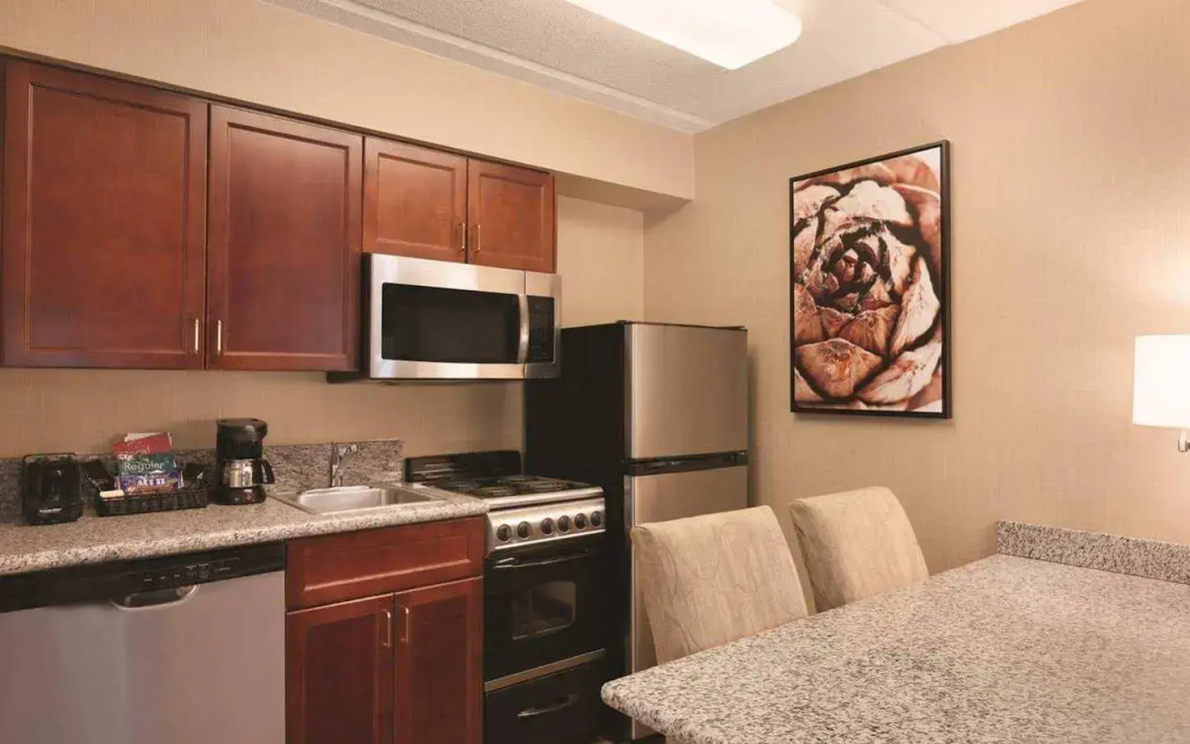 Homewood Suites by Hilton Charlotte Airport