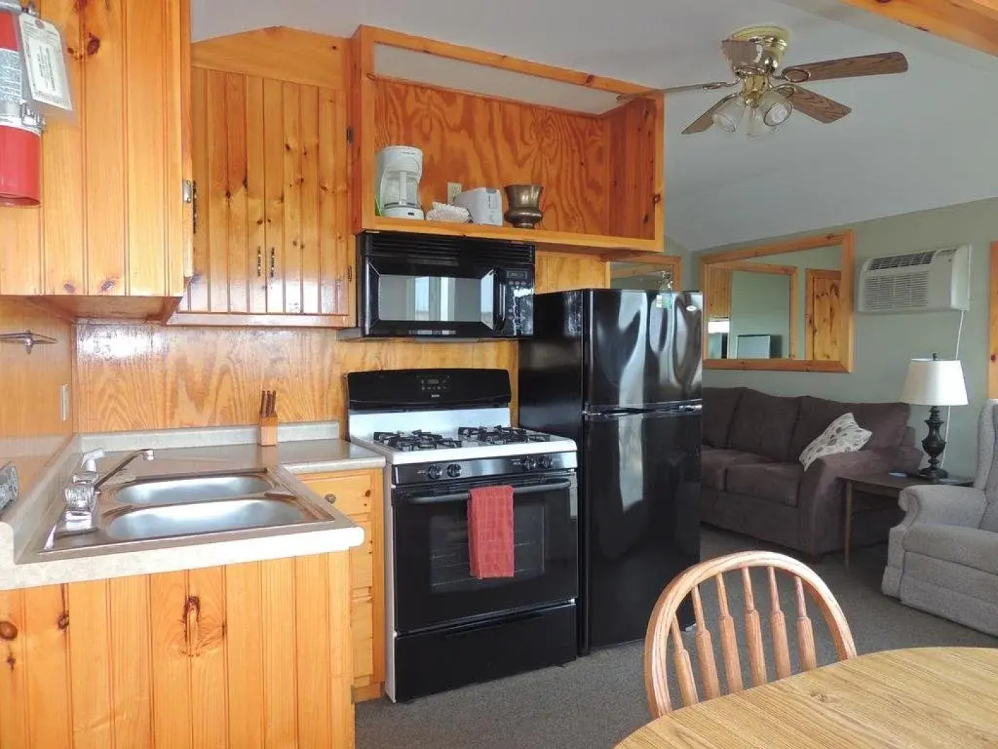 Angel Rock Waterfront Cottages and Vacation Homes