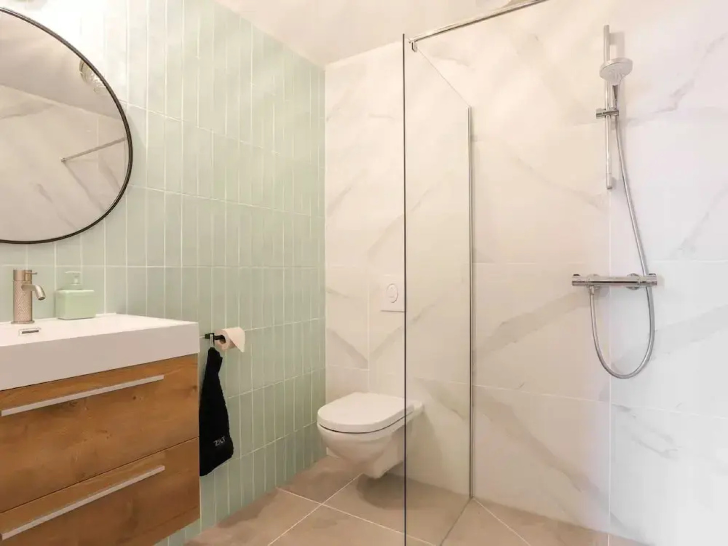 Pleasant Holiday Home in Vrouwenpolder With Garden