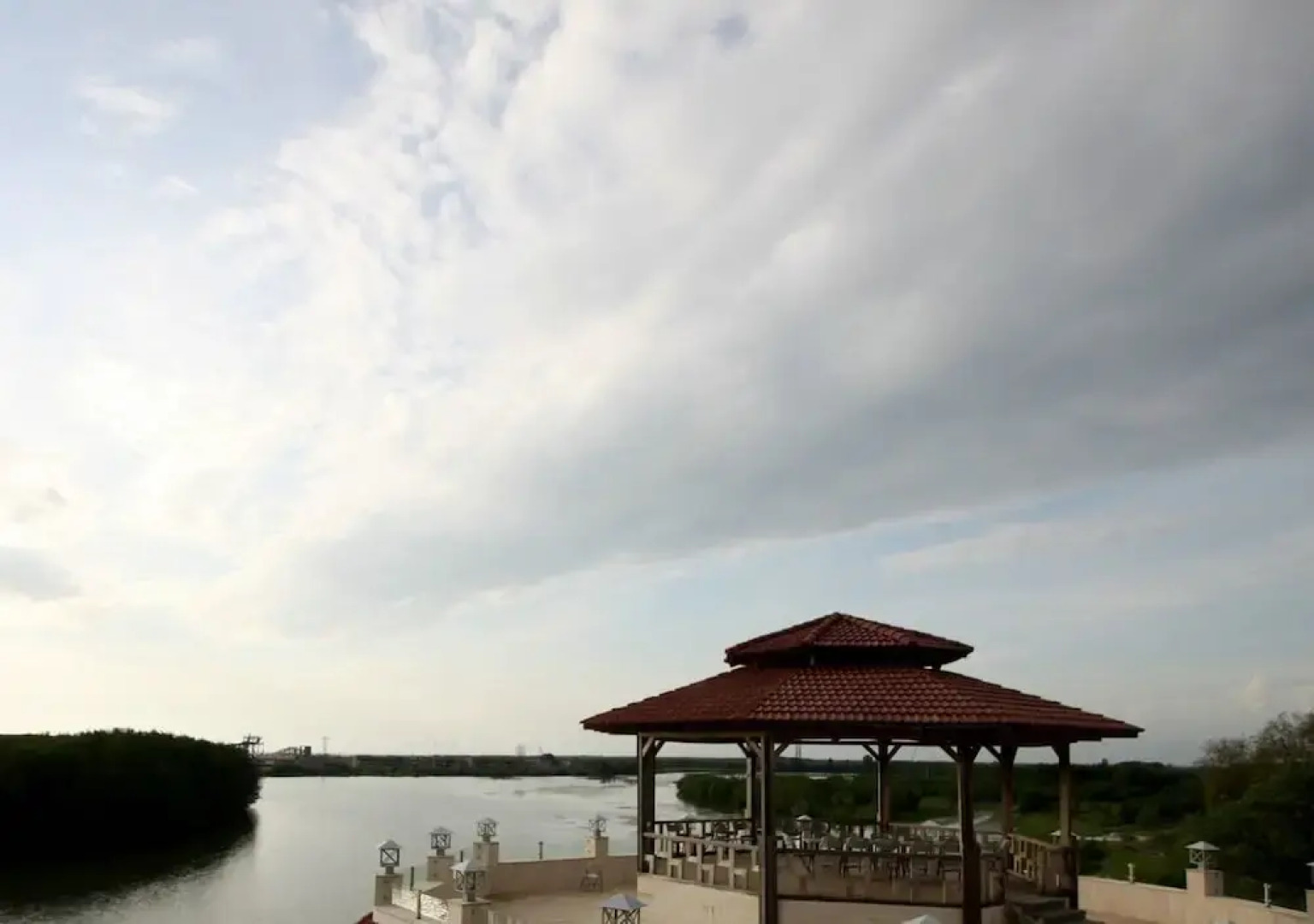 Отель «Палм Бич»