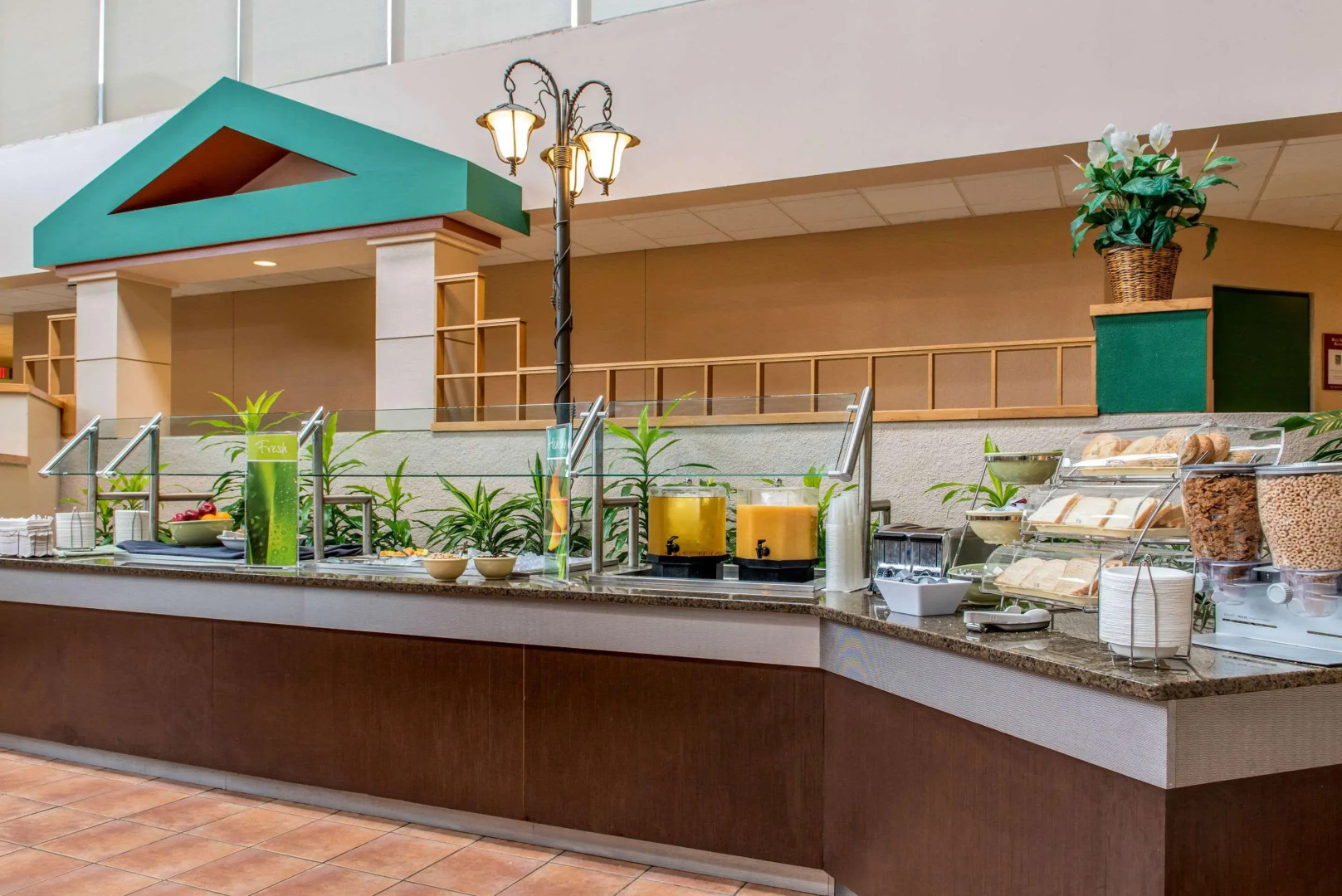 Quality Hotel Conference Center Cincinnati Blue Ash