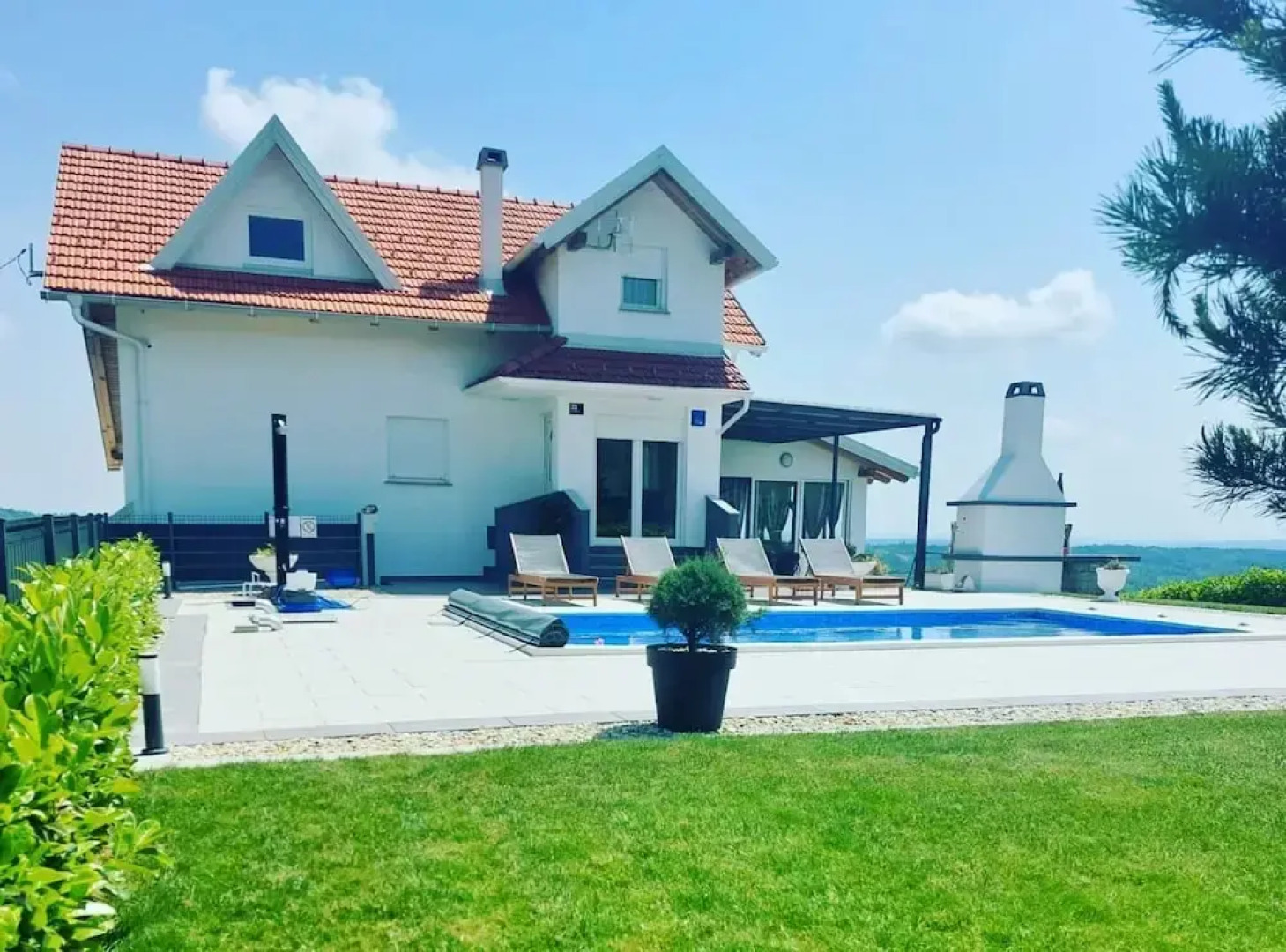 Villa Cerina With Outdoor Swimming Pool