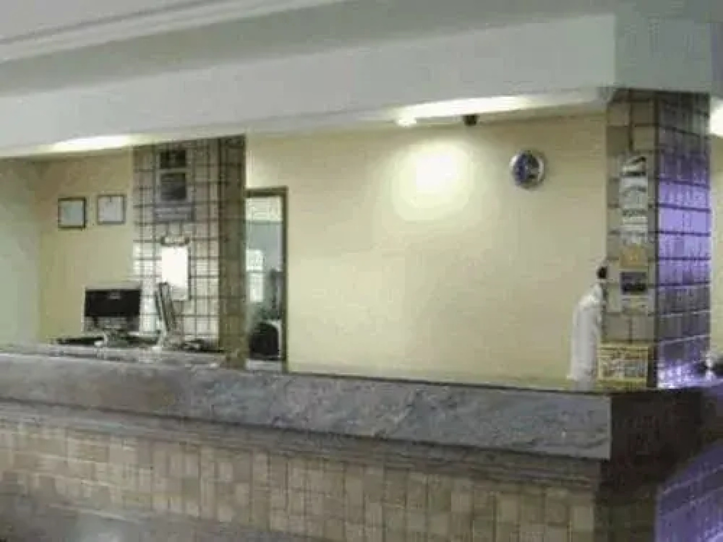 Victoria Plaza Hotel