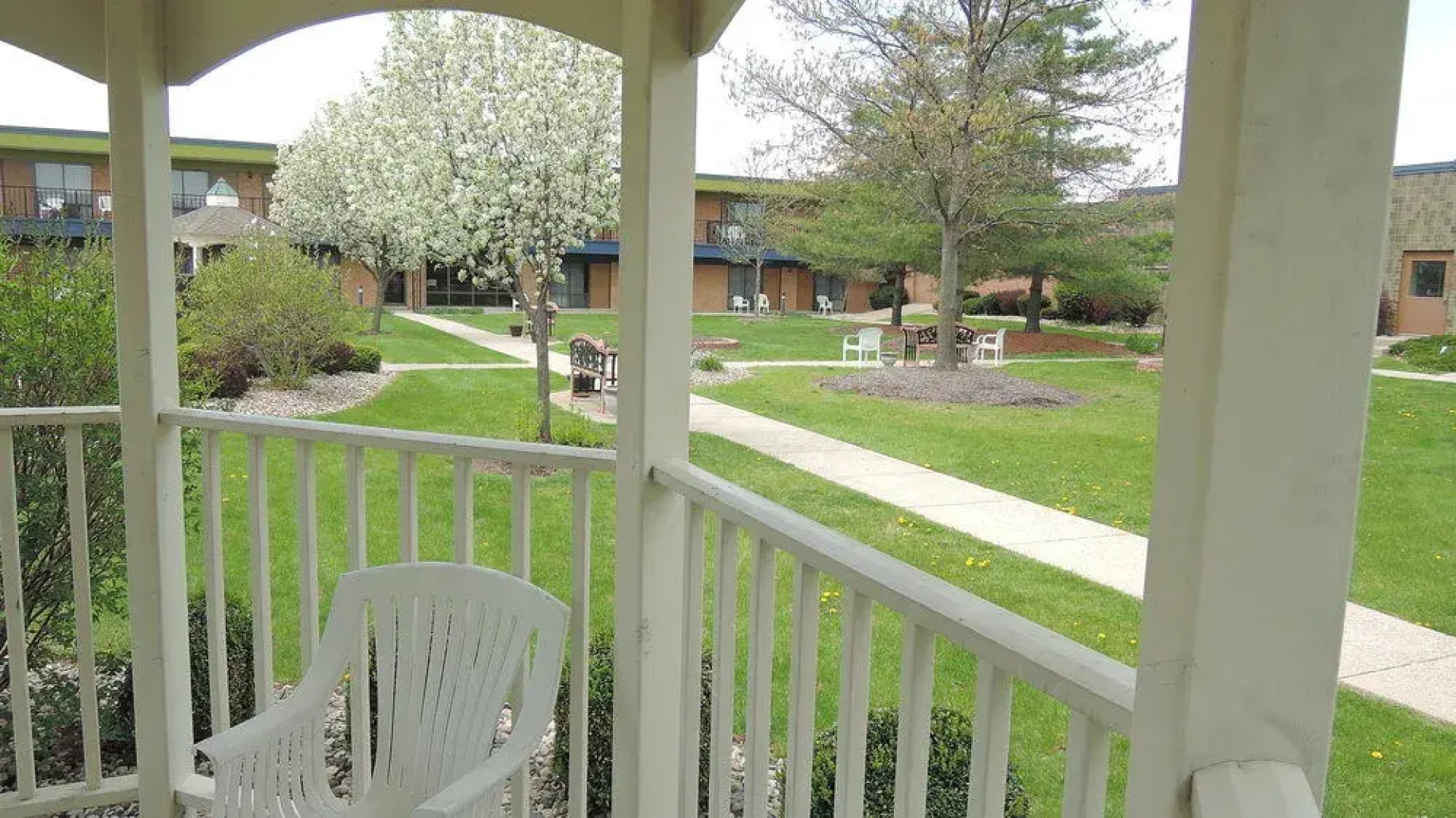 Don Hall's Guesthouse