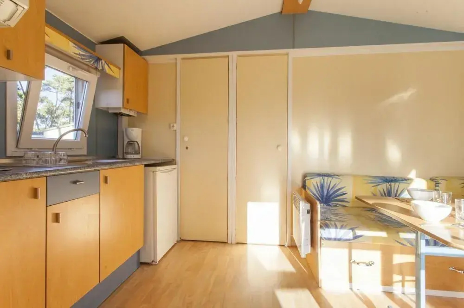 Residence Sous les Pins (by Popinns)