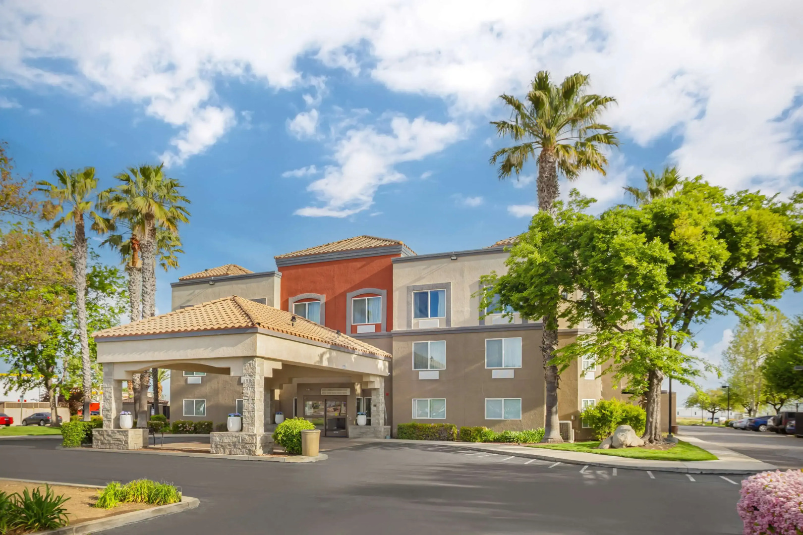 Best Western Plus Villa Del Lago Inn Patterson