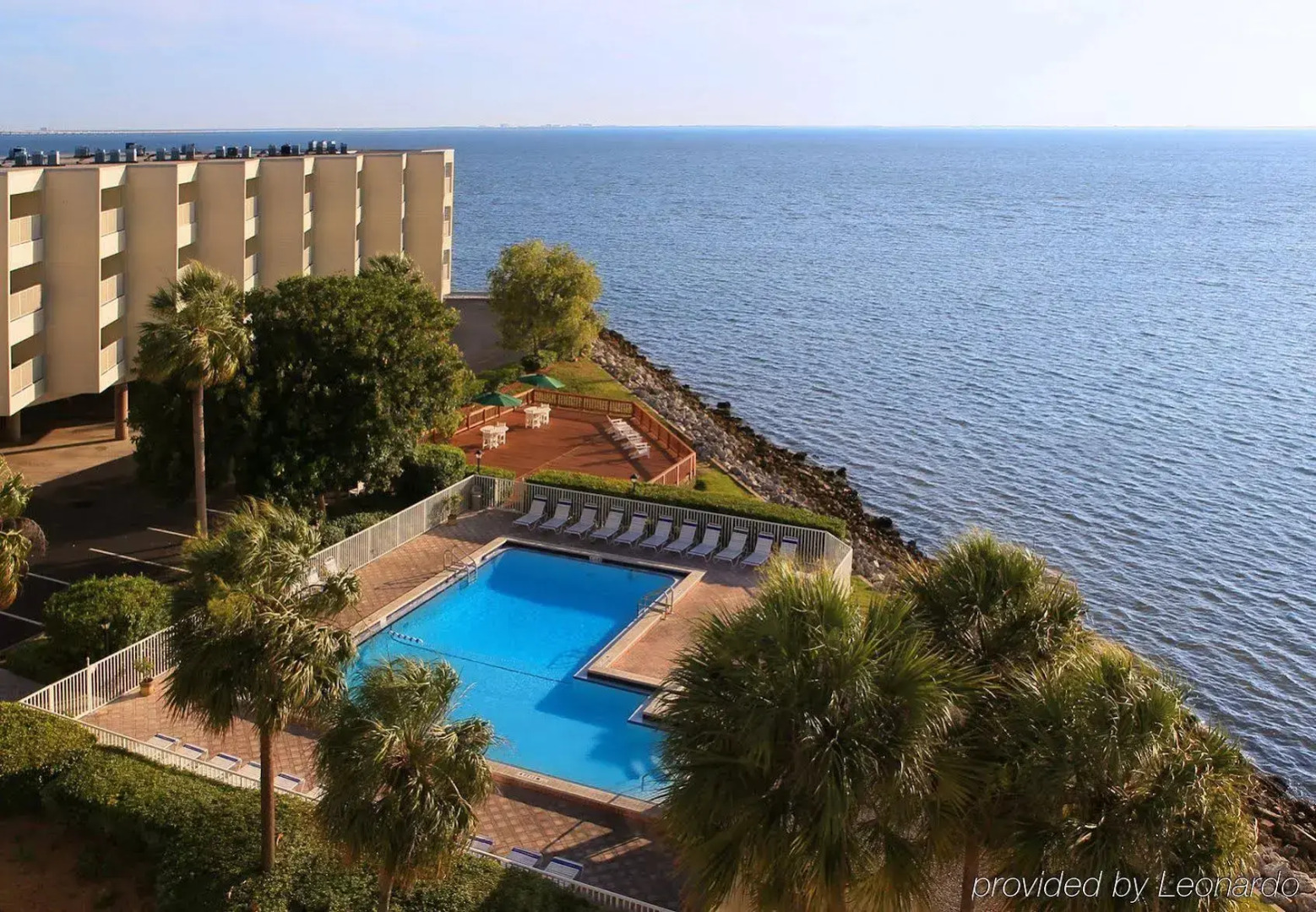 Sailport Waterfront Suites